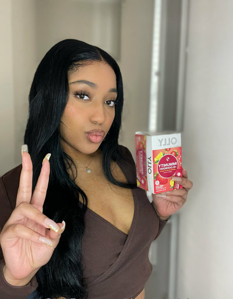 theremedybyreyna sex star pic