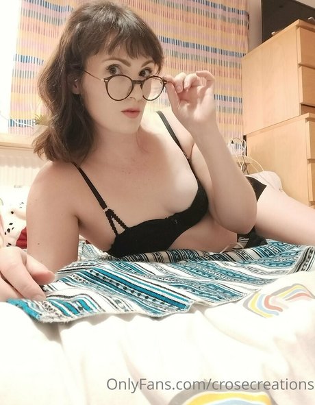 crosecreations pretty actress pic