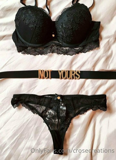 crosecreations pretty model picture