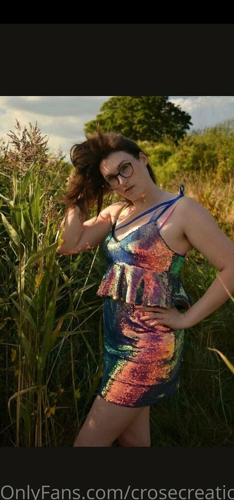 crosecreations model adult images