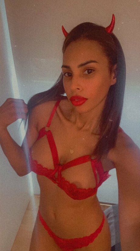 katemodelo nude actress pics