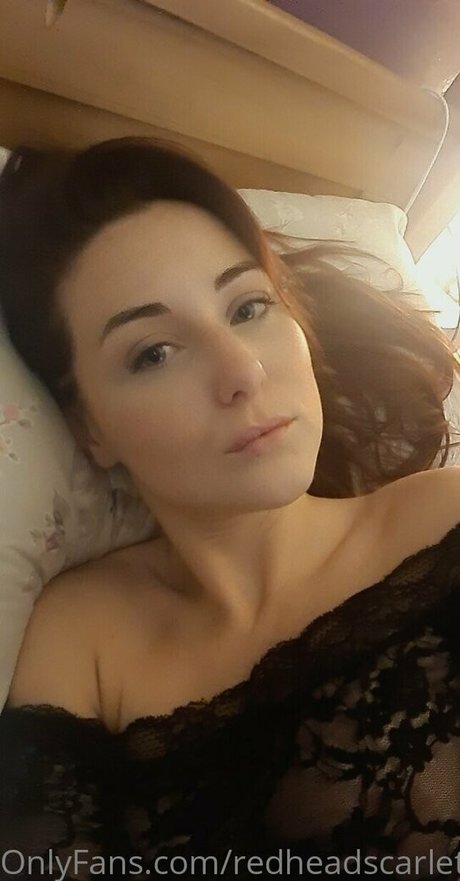 redheadscarlettx model sexy photo