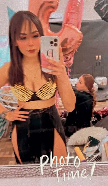 Julieta De Santos porn model image