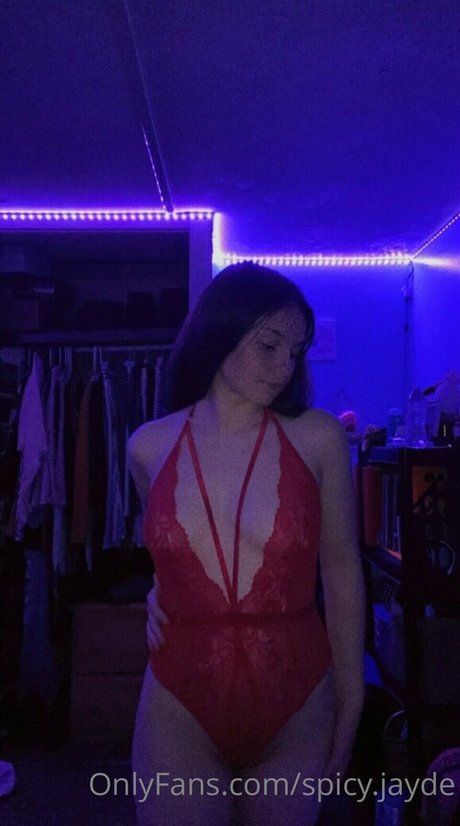 Spicy Jade hot pornstar gallery