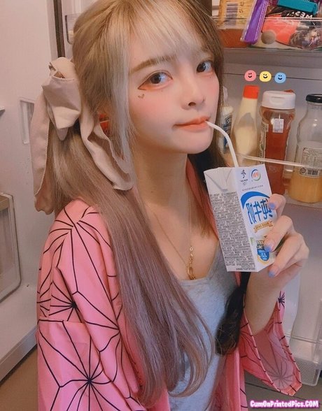 Le Josette art model pics