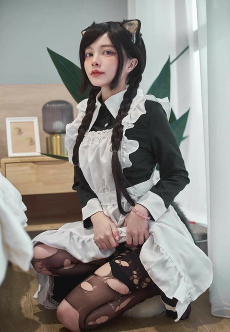 Le Josette exclusive model picture