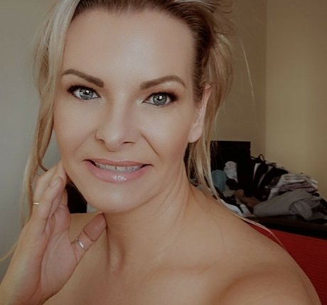 Goddess Kathena erotic model images