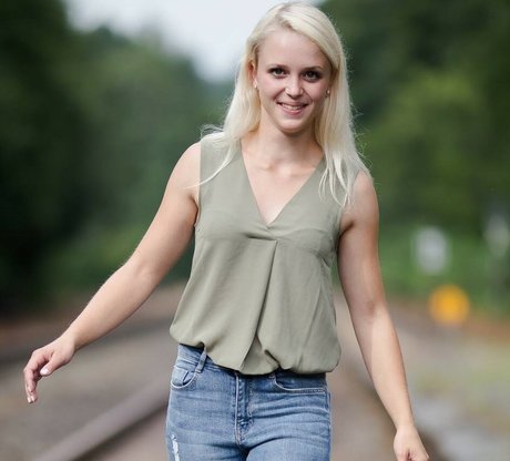 Kristina Marie Buley perfect model img