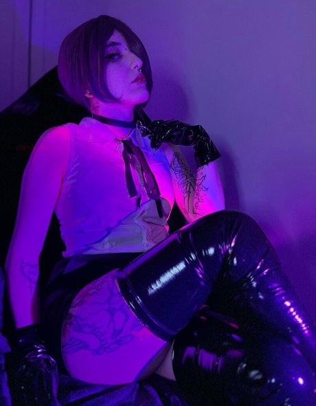 dantesaan model erotic pic