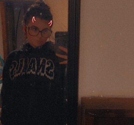 Littlemadds26 model nude gallery