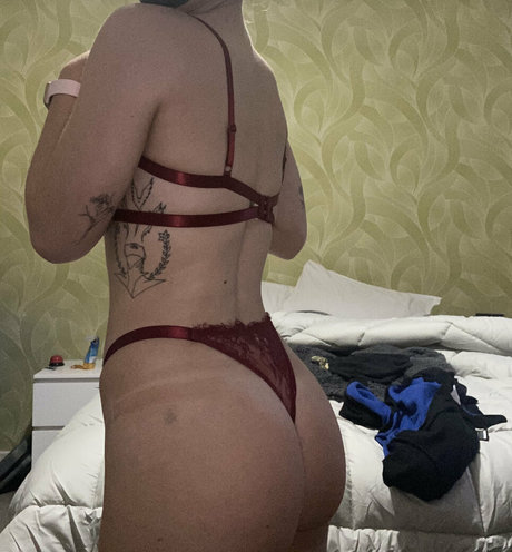 slxttycandy nude actress photos