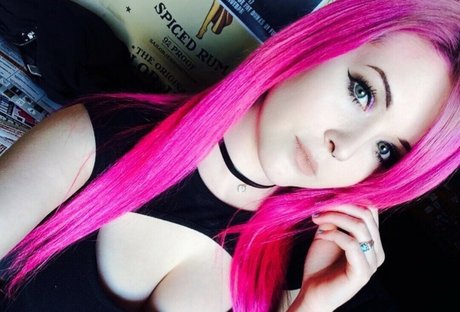 Songofasiren naked pornstar photo