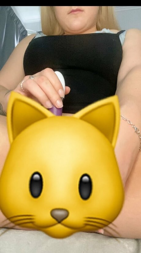 baileyykatfree pornstar top photo