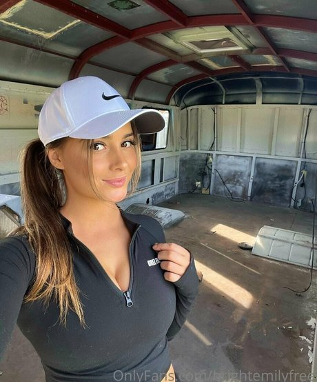 brightemilyfree model exclusive photos