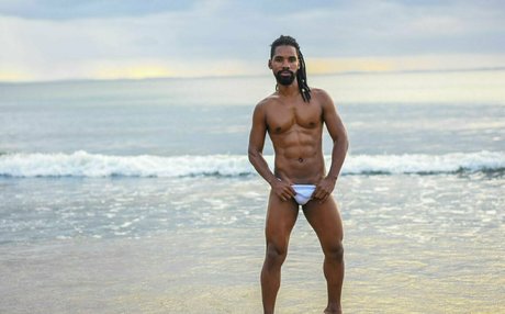 garihalefree model nude images