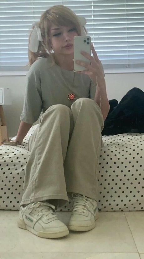 yourluvrgrl star sexy gallery