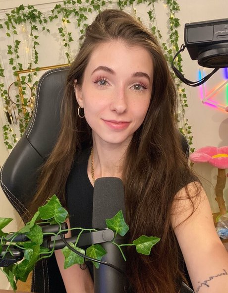 basostream star nudes image