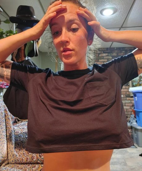 etidsteaz29 erotic actress pic