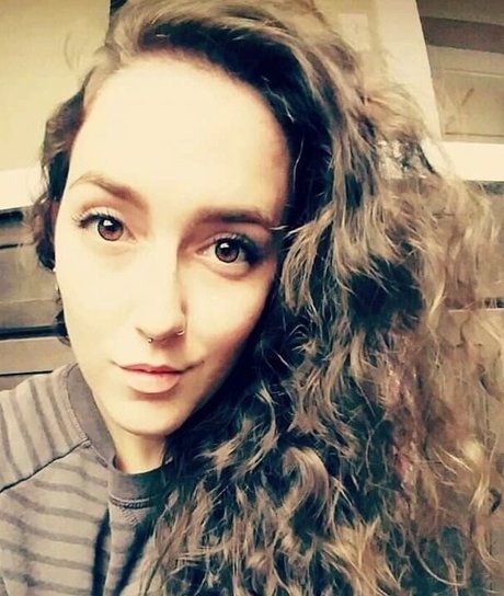 etidsteaz29 naked model gallery