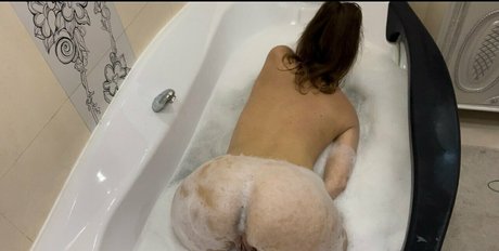 lolasecretstories best model image