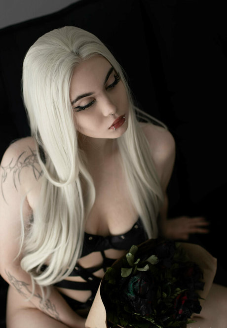 glrluiza hot star images