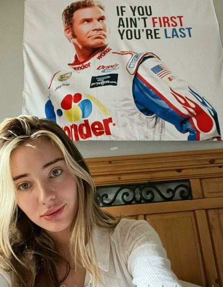 misshaleyreedx model hd image