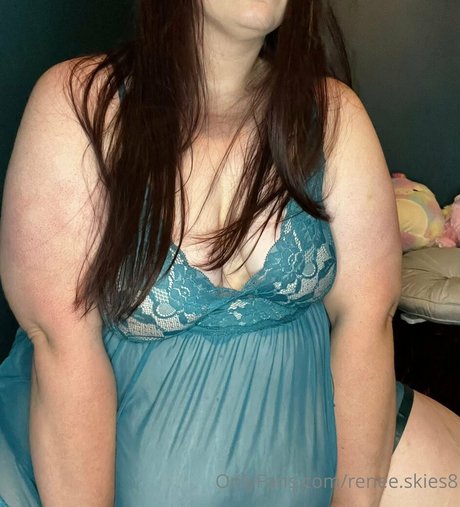 renee skies8 star top picture