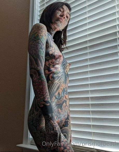 prismofdeath model sexy picture