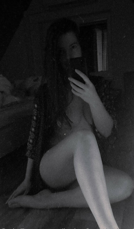 lady freetheboobs naked star picture