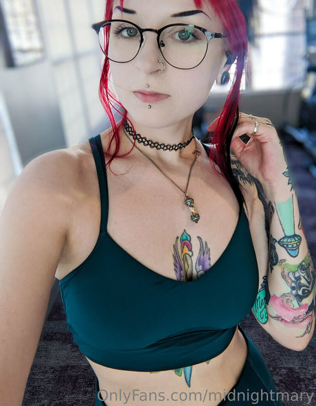 Midnight Mary pornstar nude pictures