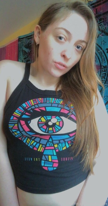 lunafayefree sexy model image