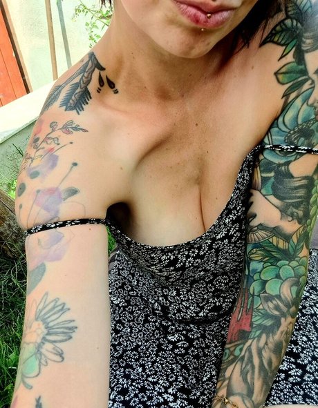 Bibis secrets erotic actress pic