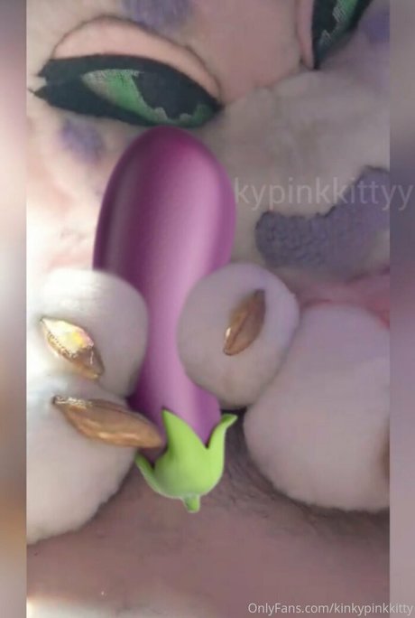 kinkypinkkitty naked pornstar img