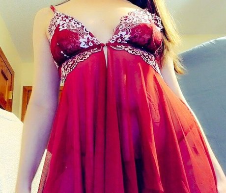 Molly Nova pornstar xxx photo