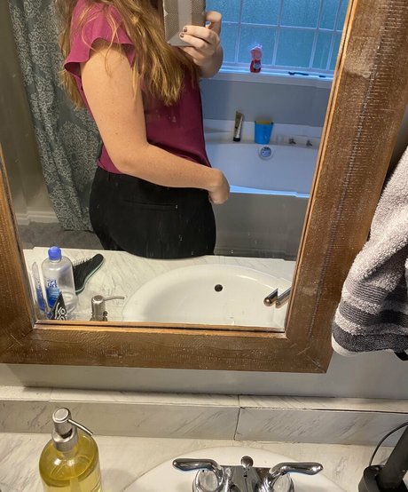 hotwife peachesfree pornographic model image