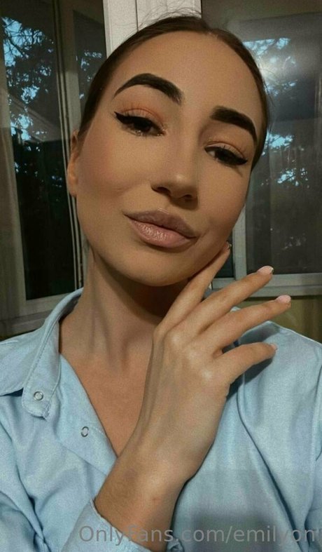 emilyon top pornstar pics