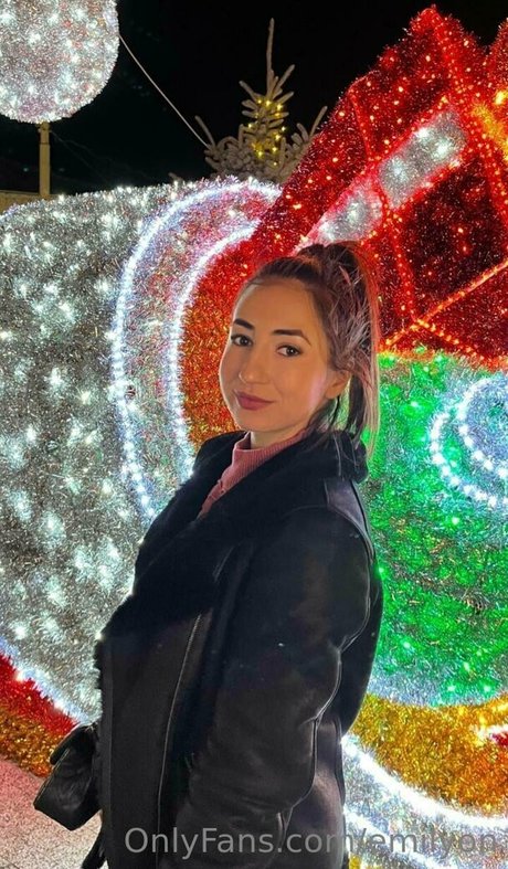 emilyon pornstar adult pics