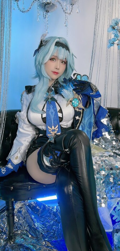 Mikomikoww model top galleries