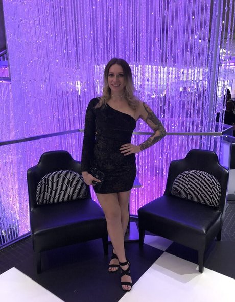 ava austen art actress photo