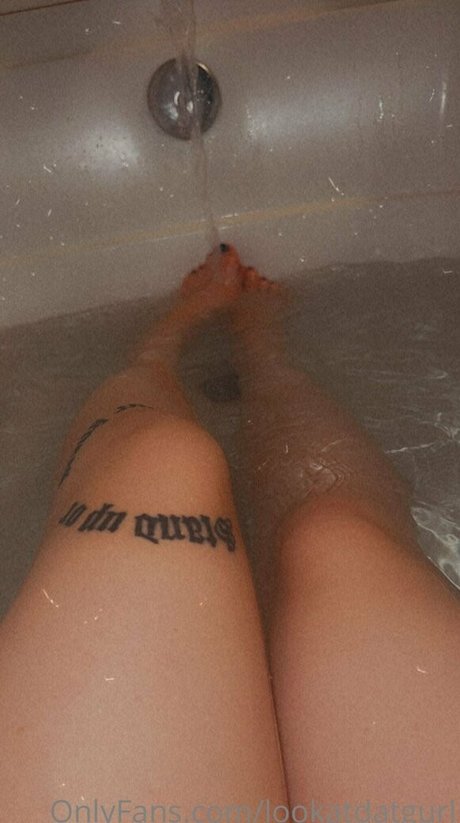 lookatdatgurl star nude pics