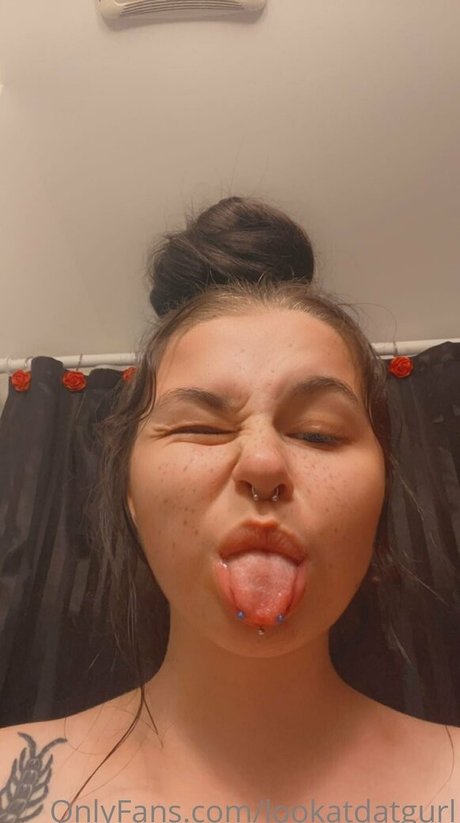 lookatdatgurl naked pornstar photos