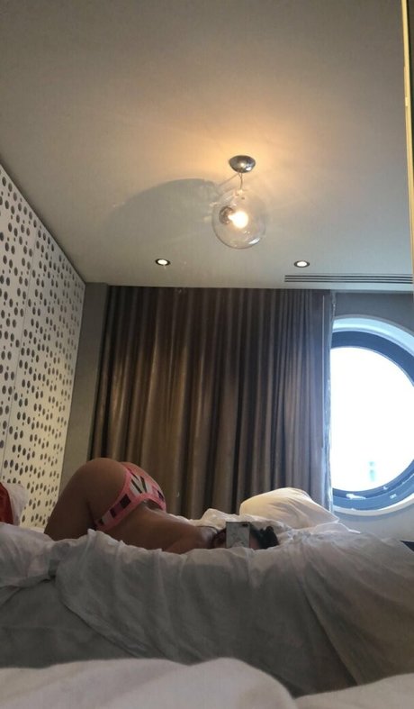 busty ebony onlyfans pornographic gallery