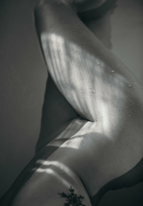 thiskindasnow xxx star picture