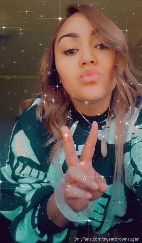 swimming pool onlyfans hot sexy img