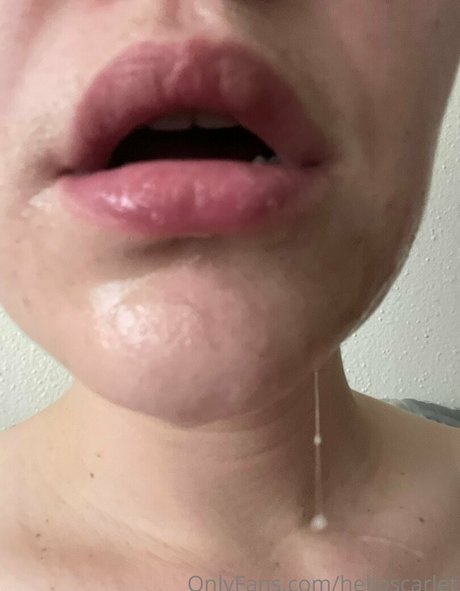 reddhotqueen adult star photo