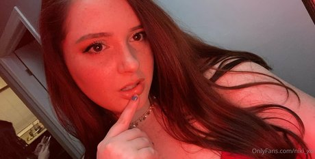 niki xo naked model pic