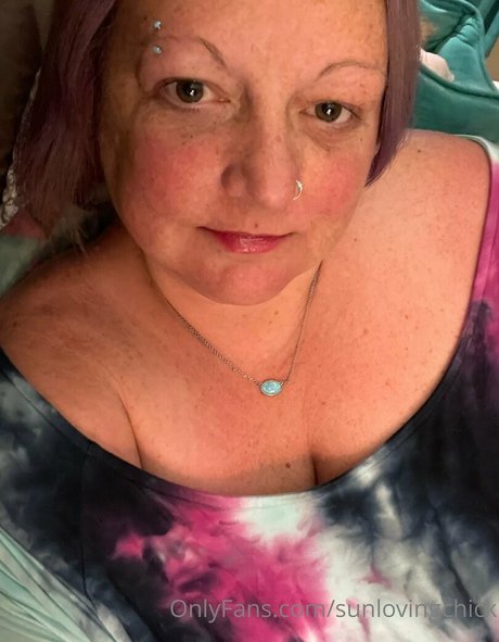 sunlovingchick pornstar naked photo