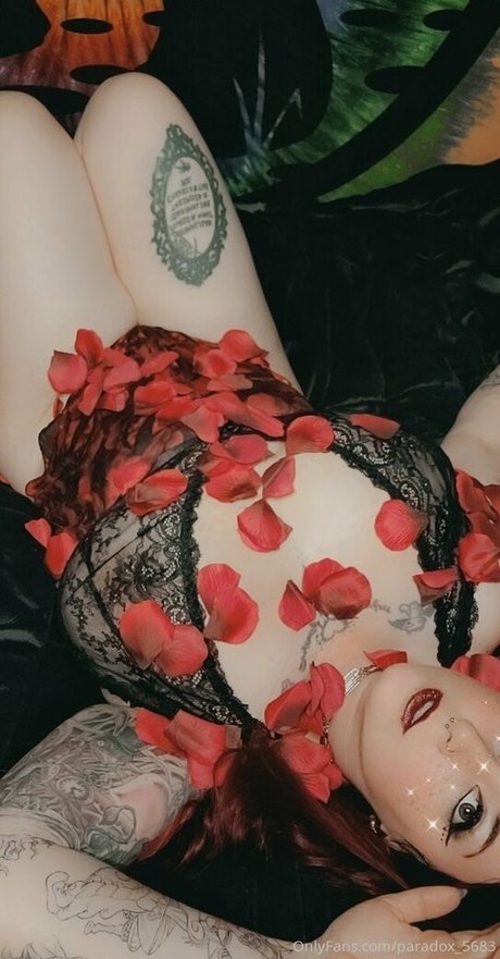 paradox 5683 model nude picture