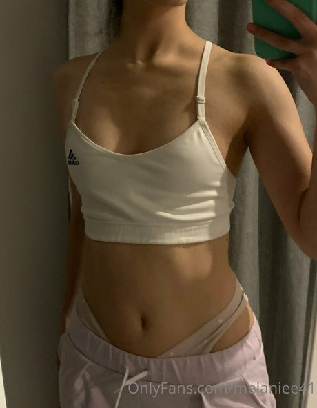 melaniee41 nice pornstar pics