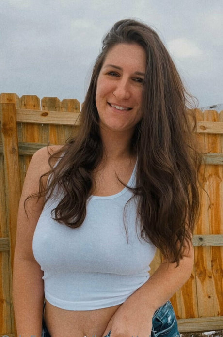 brunettebombshell13 star nude gallery